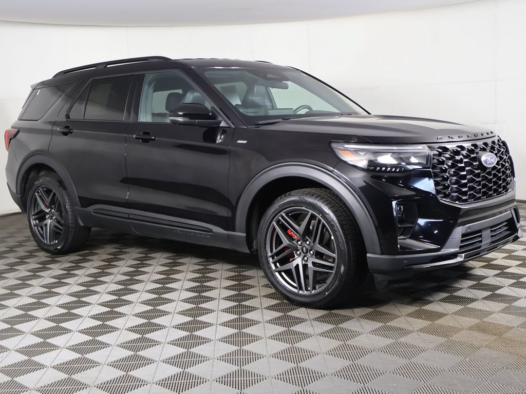 Used 2025 Ford Explorer ST-Line w/ ST-Line Street Pack AWD/4WD image 53