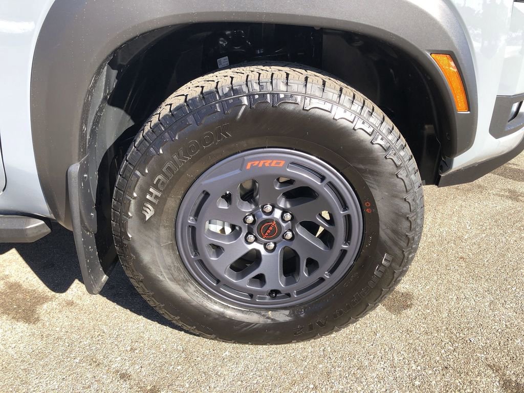 Certified 2025 Nissan Frontier PRO-4X image 14