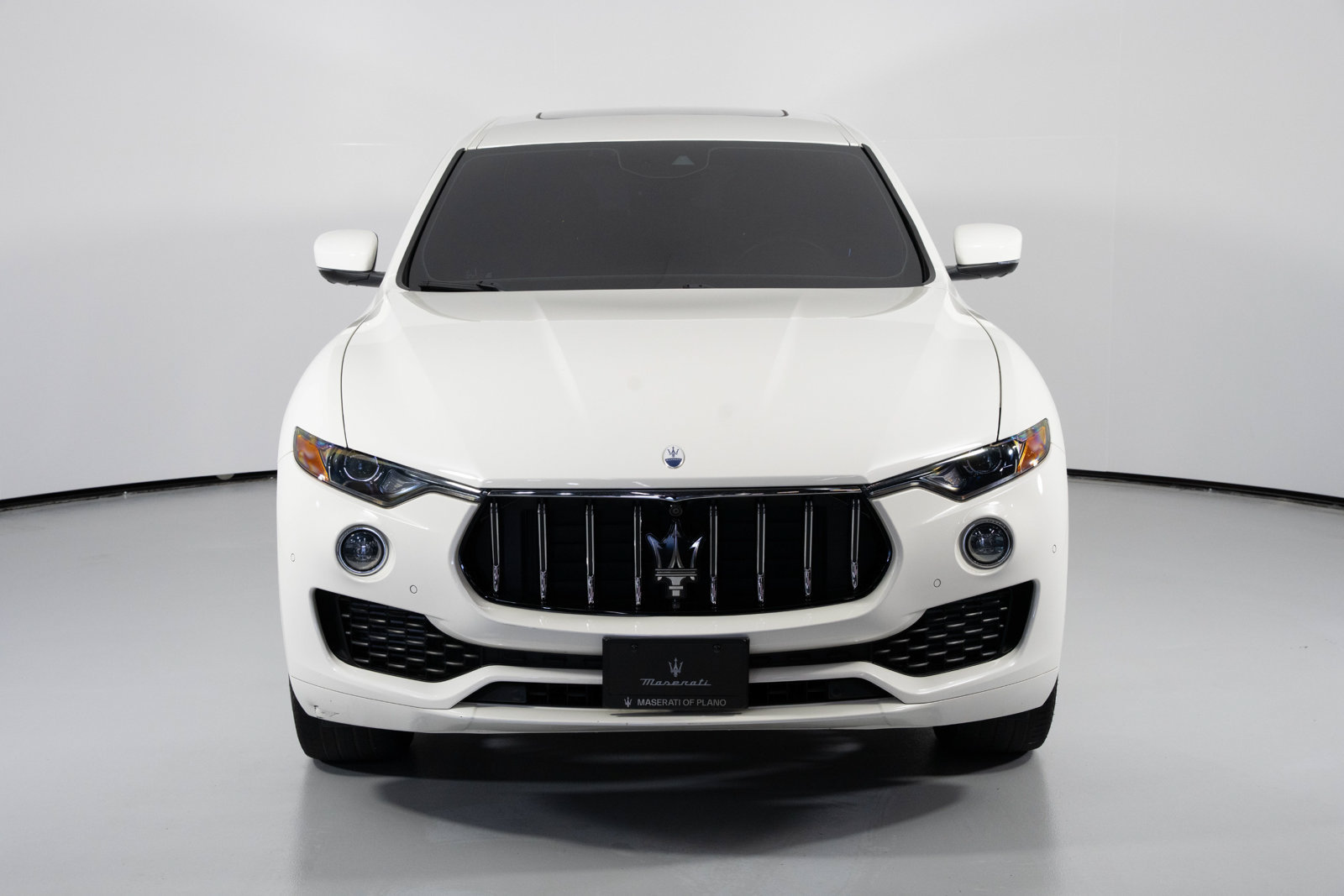 Used 2023 Maserati Levante GT AWD/4WD image 2
