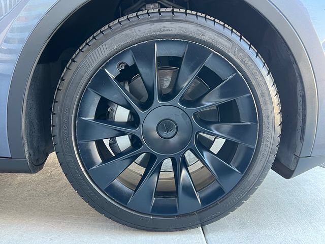Used 2023 Tesla Model Y Long Range AWD/4WD image 14