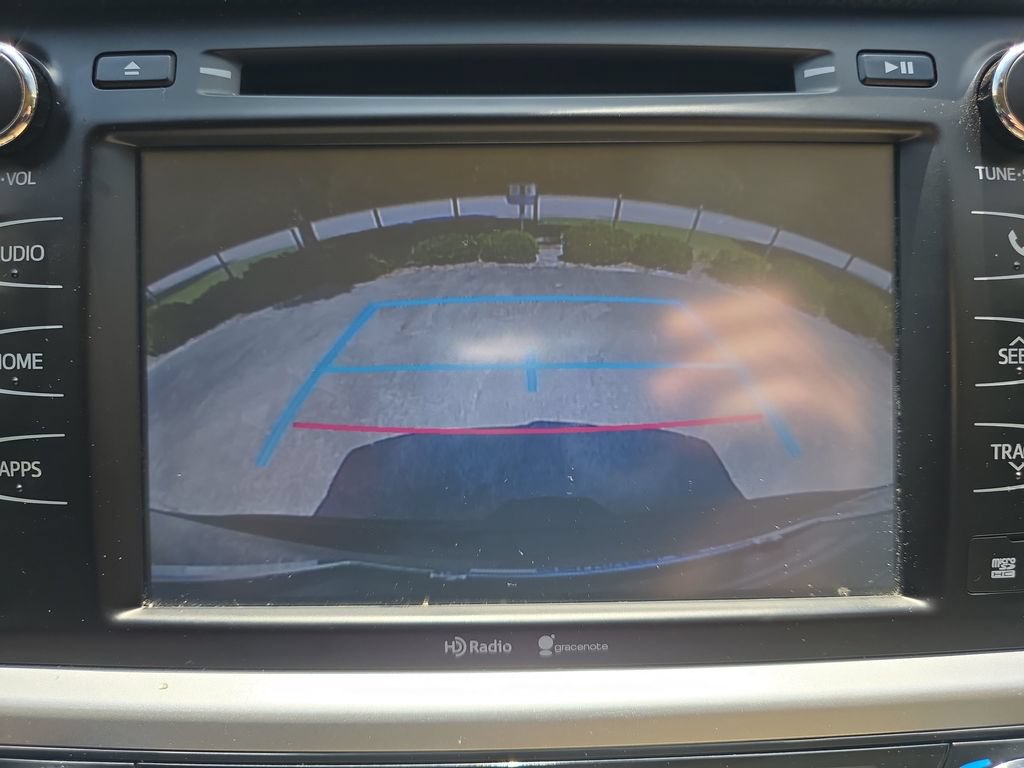 Used 2015 Toyota Highlander XLE AWD/4WD image 32
