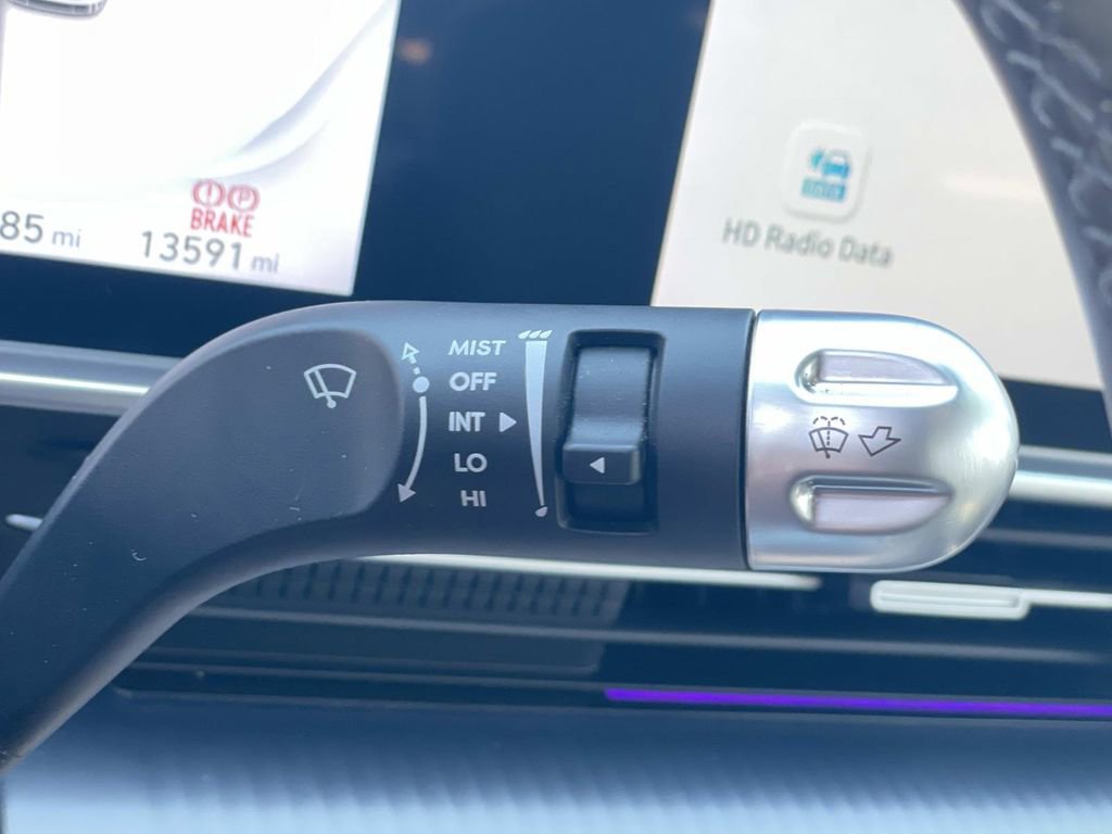 Used 2025 Hyundai Ioniq 6 SEL image 15