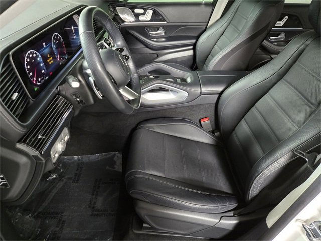 Used 2024 Mercedes-Benz GLS 580 4MATIC image 13