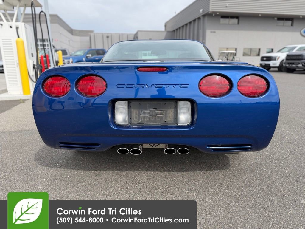 Used 2003 Chevrolet Corvette Coupe w/ Preferred Equipment Group RWD image 13