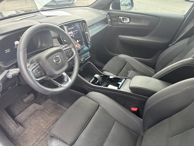 Used 2023 Volvo C40 P8 Recharge Ultimate w/ Protection Package Premier AWD/4WD image 7