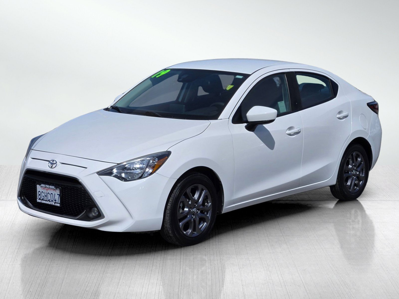 Used 2019 Toyota Yaris LE FWD image 8