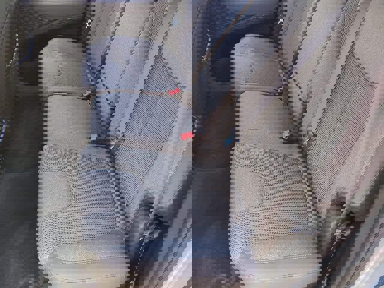 Used 2020 Hyundai Santa Fe SE image 20