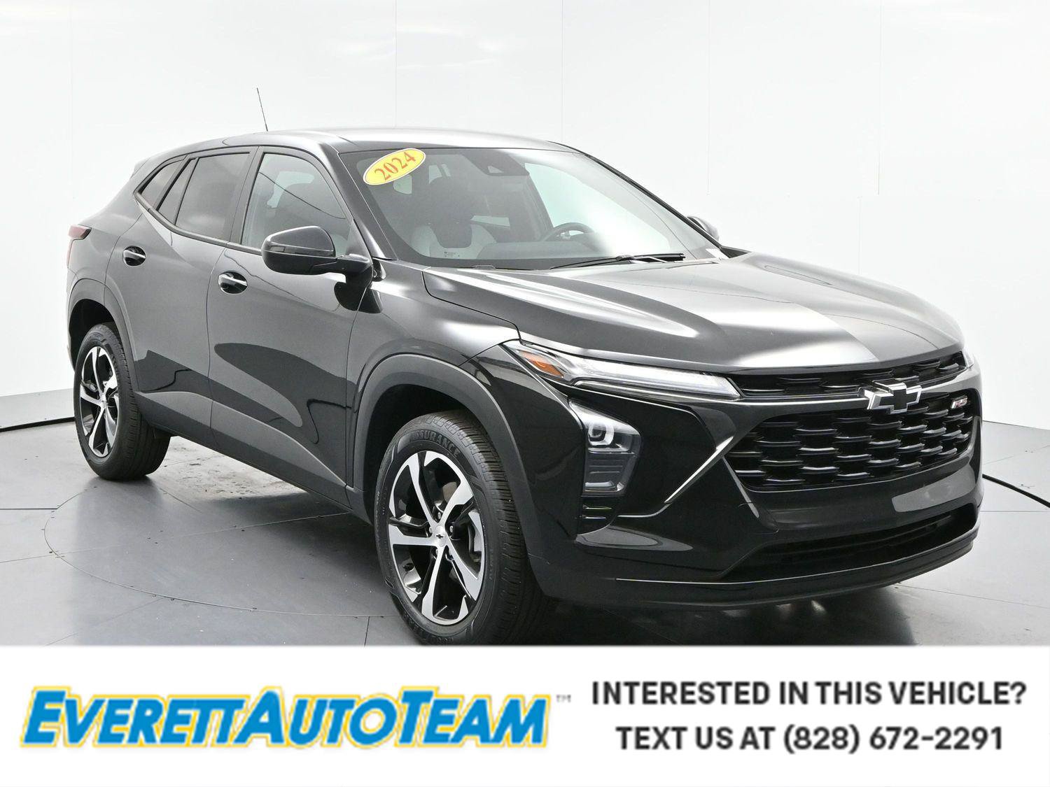 Used 2024 Chevrolet Trax RS w/ Driver Confidence Package FWD image 1
