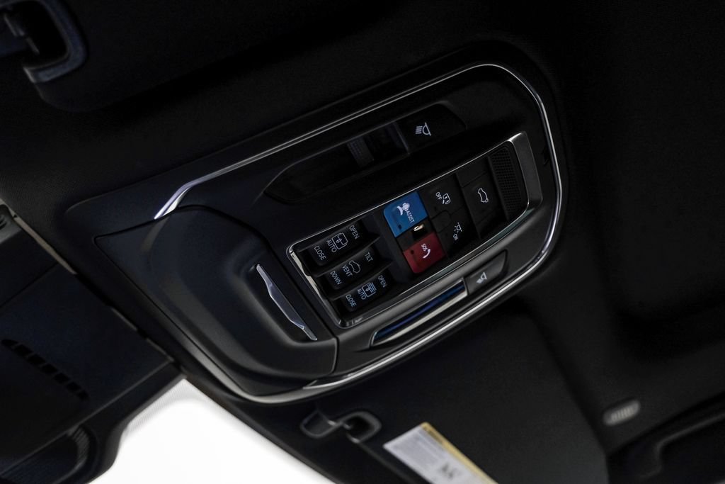 Used 2025 Jeep Wagoneer S Limited AWD/4WD image 30