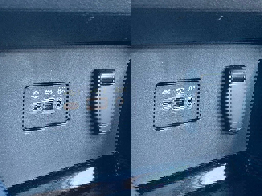 Used 2025 Nissan Altima 2.5 SR image 24