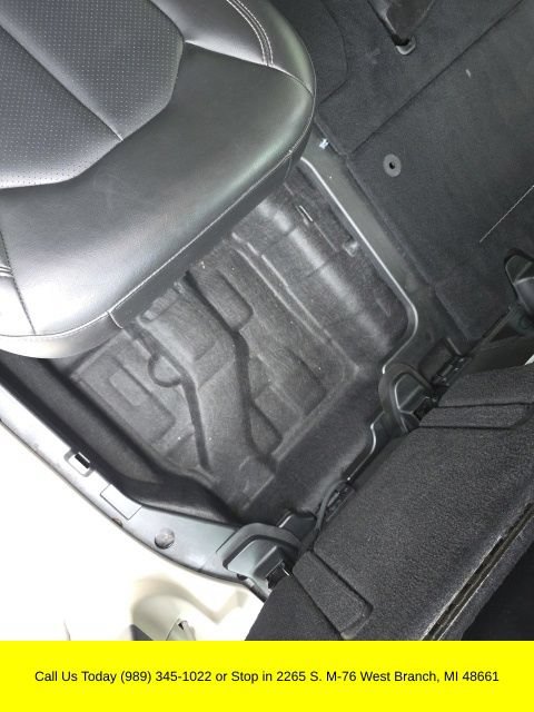 Used 2023 Chrysler Pacifica Touring-L FWD image 45