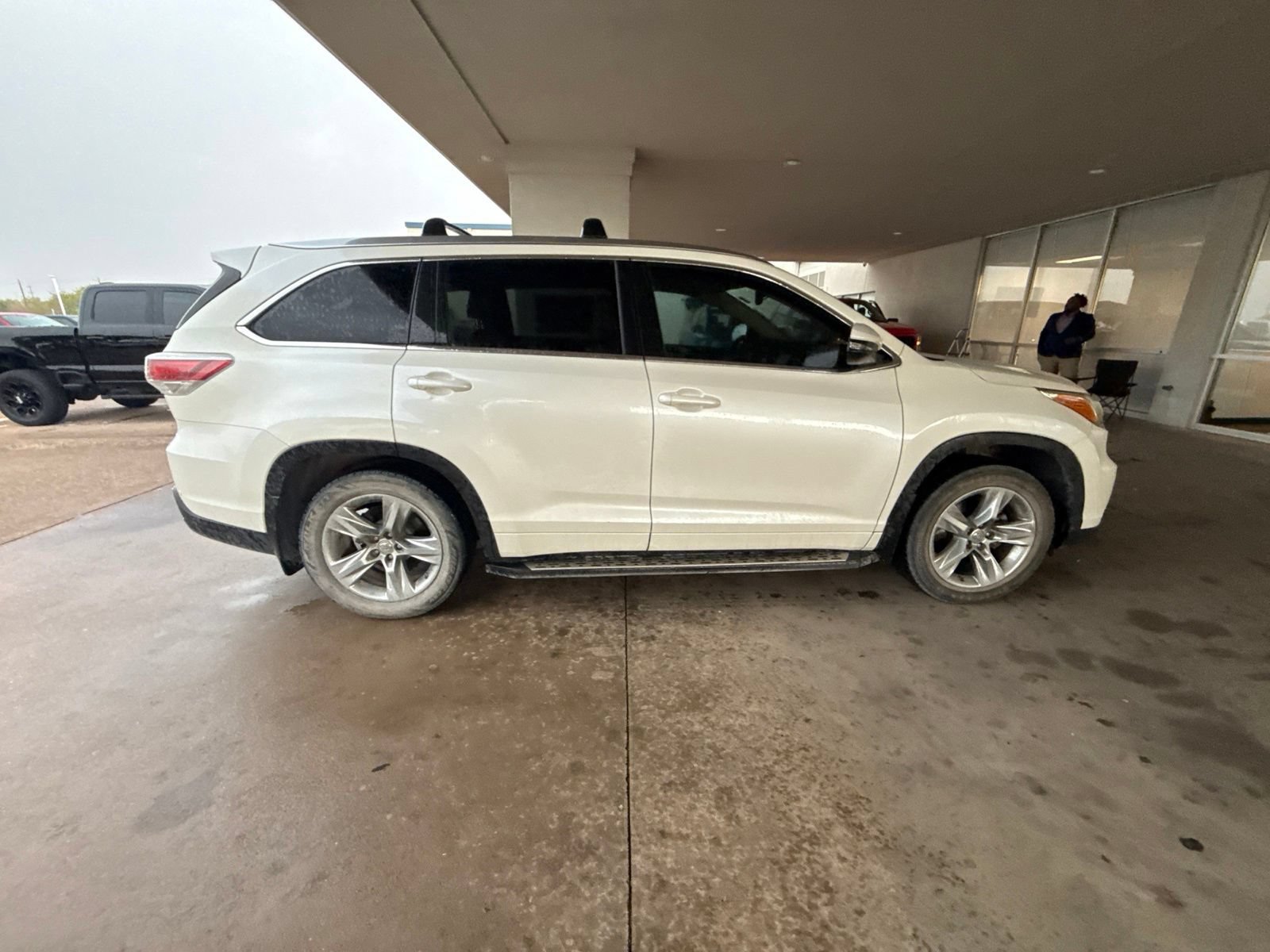 Used 2015 Toyota Highlander Limited Platinum AWD/4WD image 9