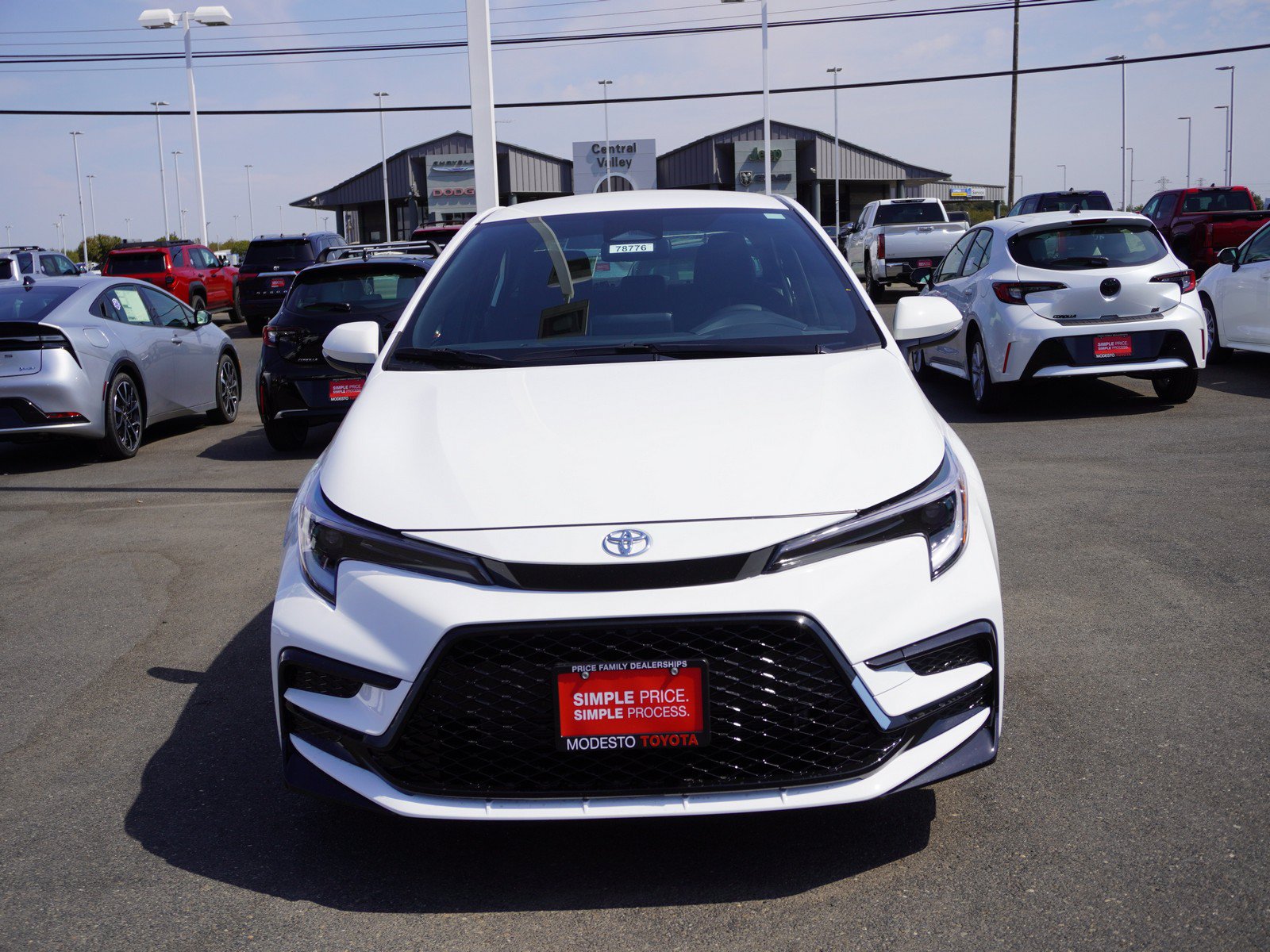 New 2027 Toyota Corolla SE FWD image 4