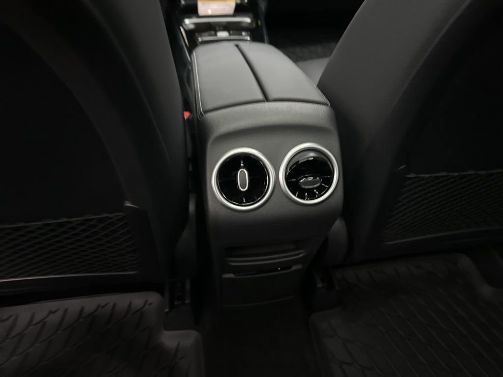 New 2026 Mercedes-Benz GLB 250 4MATIC image 22