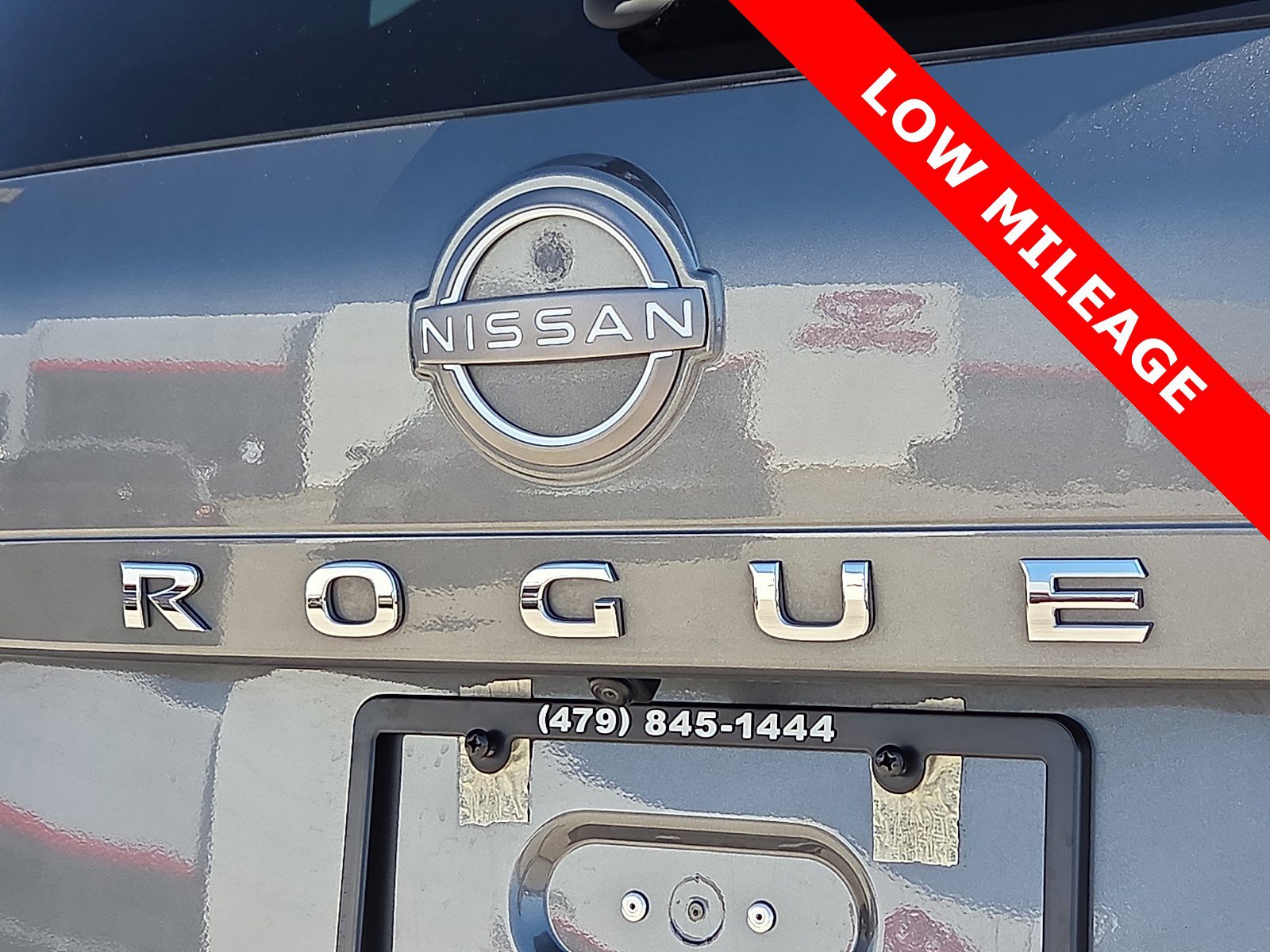 Used 2023 Nissan Rogue S image 8