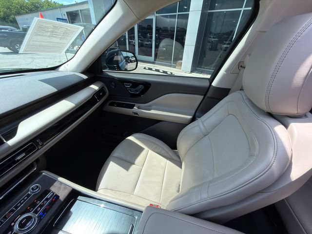 Used 2024 Lincoln Aviator Reserve w/ Equipment Group 201A RWD image 24
