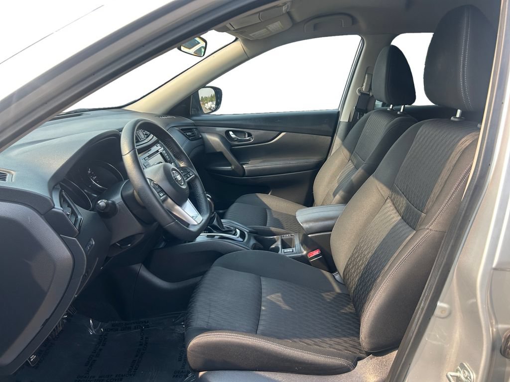 Used 2019 Nissan Rogue SV AWD/4WD image 10