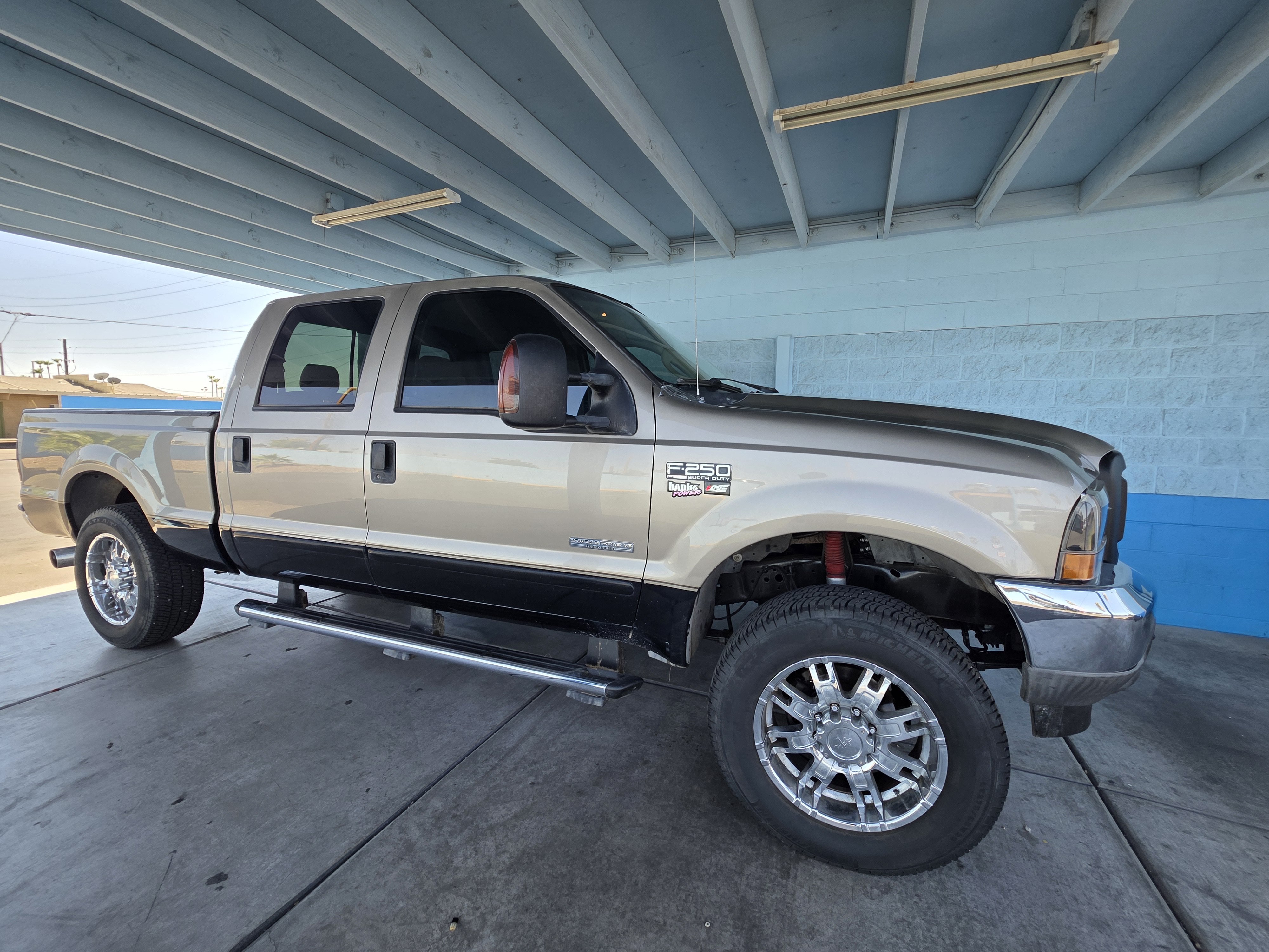 Used 2004 Ford F250 XL AWD/4WD image 2