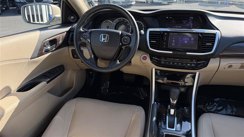 Used 2017 Honda Accord EX-L image 18