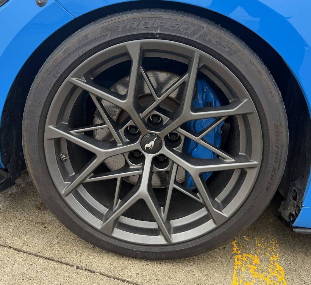 Used 2017 Ford Mustang GT image 29