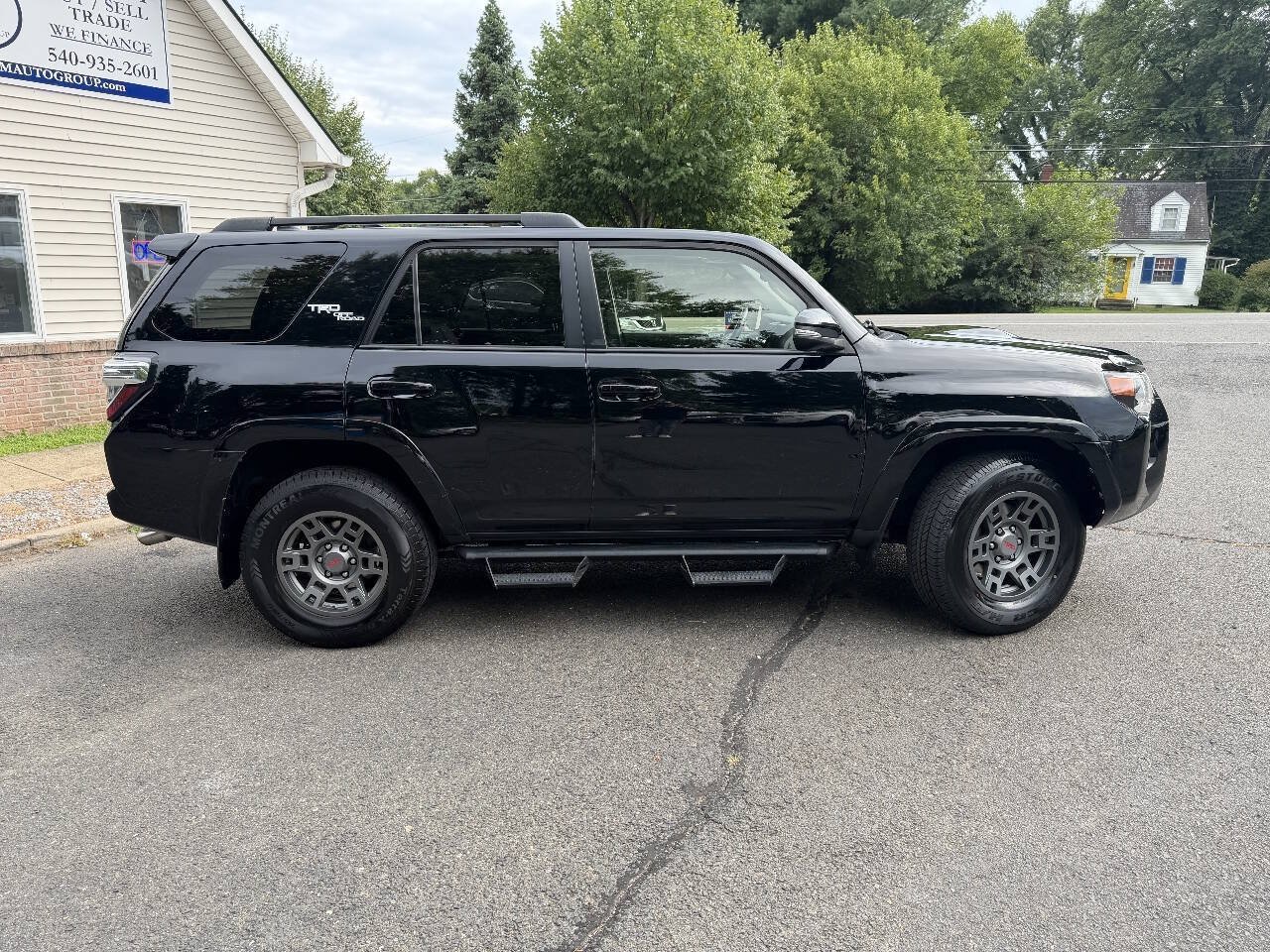 Used 2019 Toyota 4Runner TRD Off-Road Premium AWD/4WD image 8