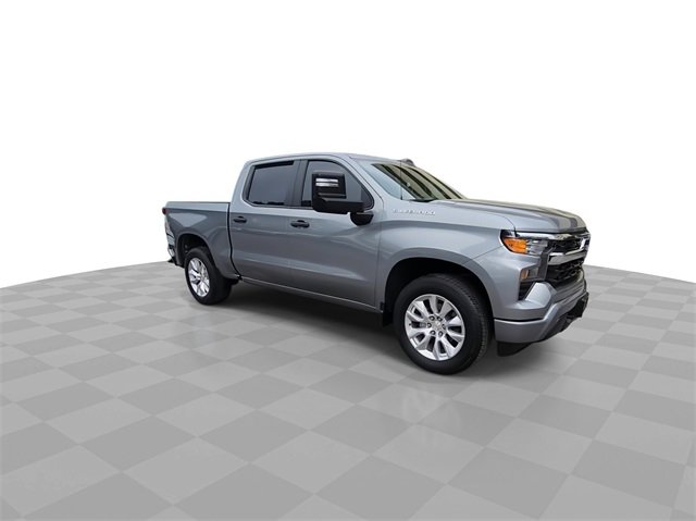 Used 2026 Chevrolet Silverado 1500 Custom image 2