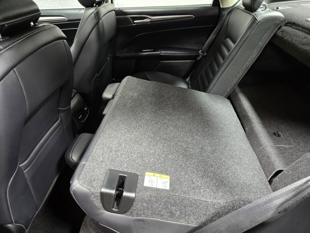 Used 2019 Ford Fusion SEL image 38