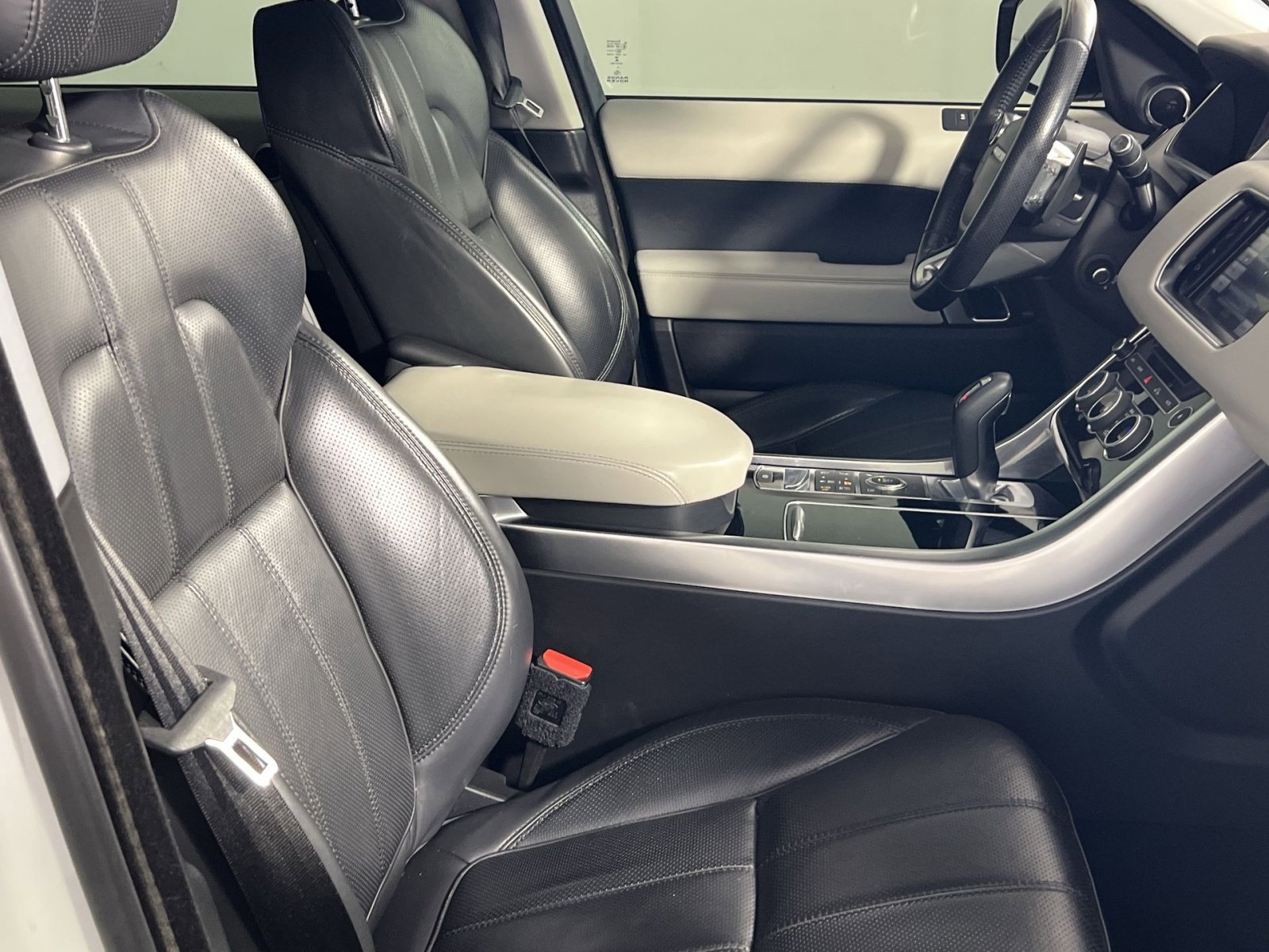 Used 2016 Land Rover Range Rover Sport Supercharged image 28