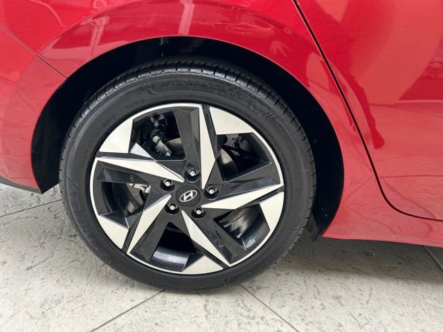 Certified 2023 Hyundai Elantra Limited image 36