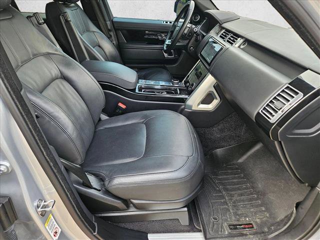 Used 2020 Land Rover Range Rover HSE image 17