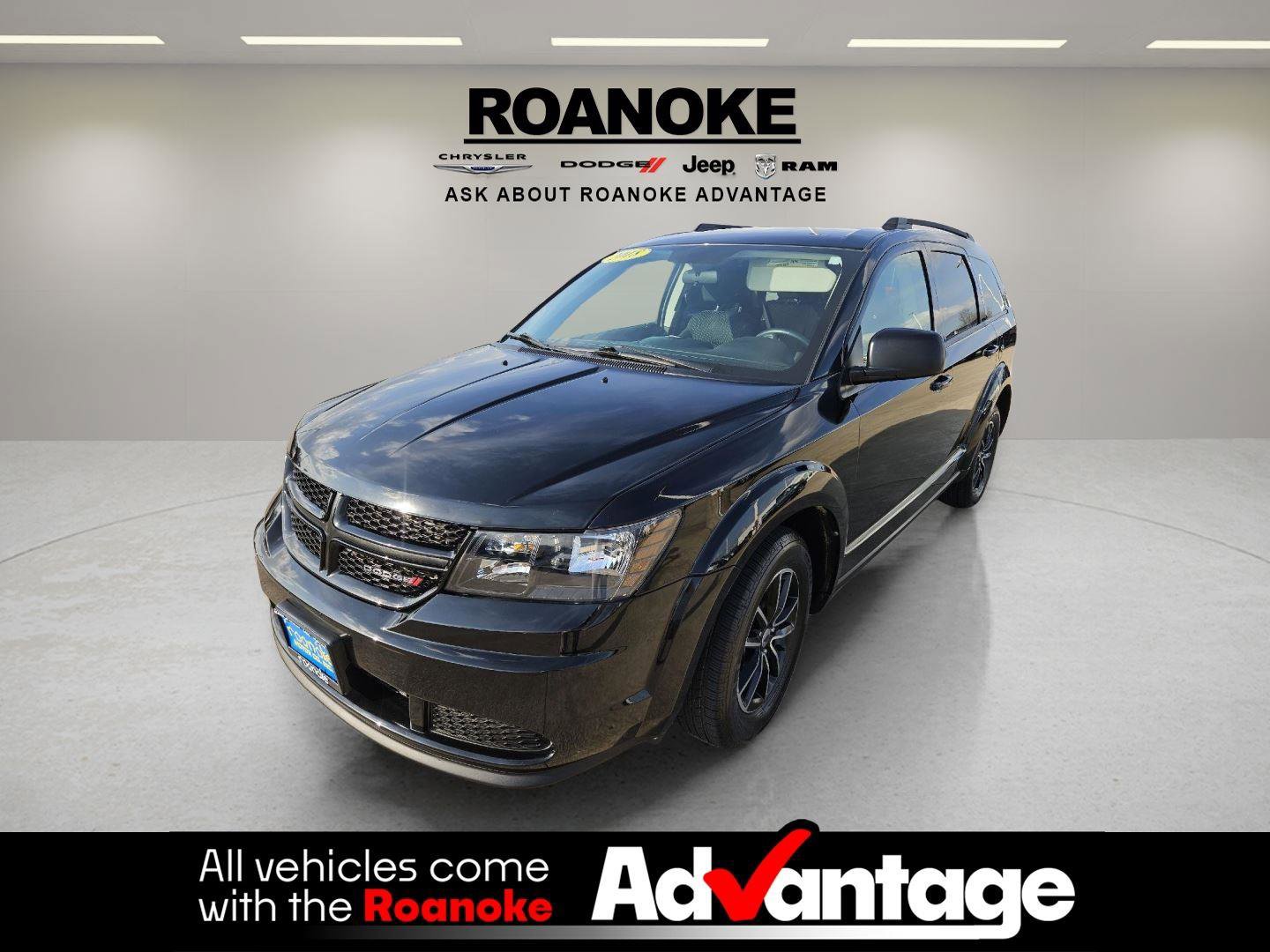 Used 2018 Dodge Journey SE w/ Blacktop Package FWD image 2