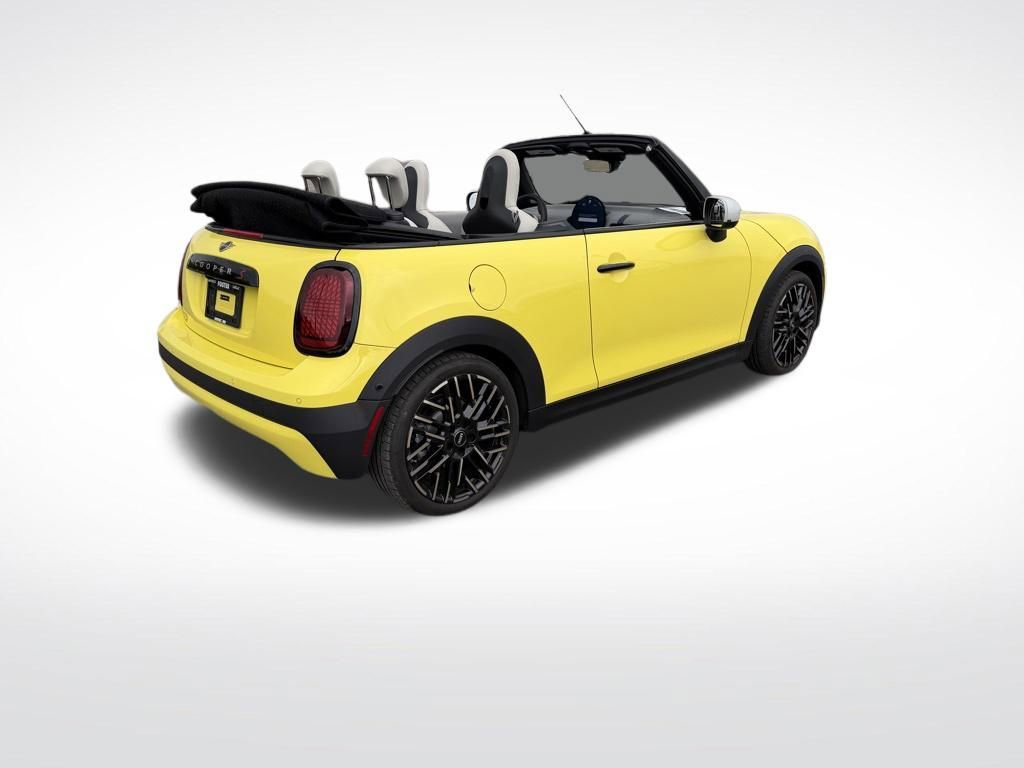 Used 2025 MINI Cooper S FWD image 19