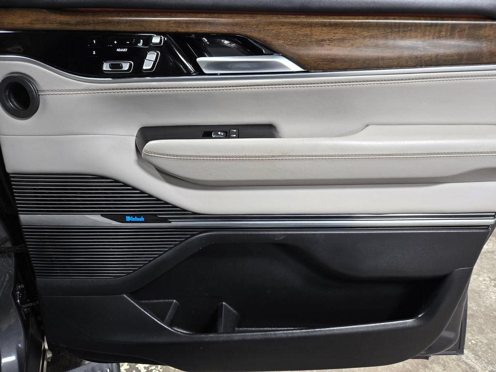 Used 2022 Jeep Grand Wagoneer Series II w/ Premium Group II AWD/4WD image 59