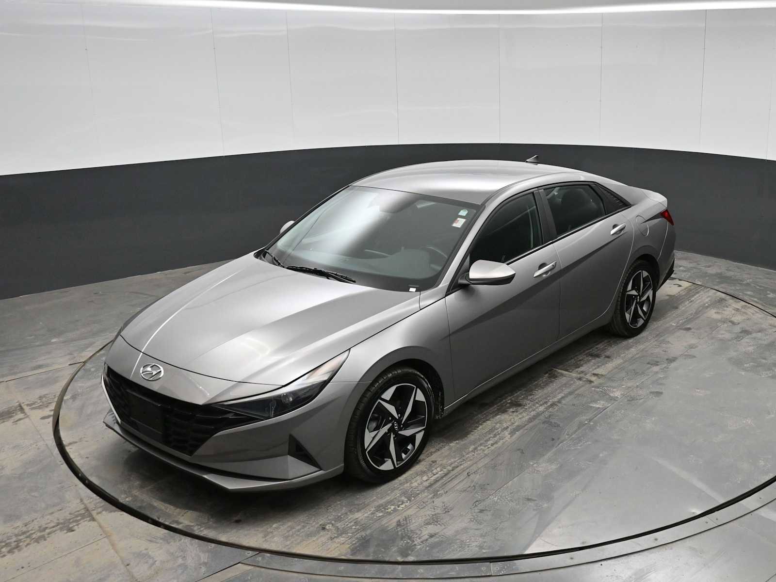 Used 2023 Hyundai Elantra SEL w/ Convenience Package image 24