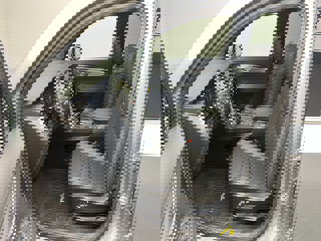 New 2025 Cadillac XT6 Luxury w/ LPO, Floor Liner Package image 3