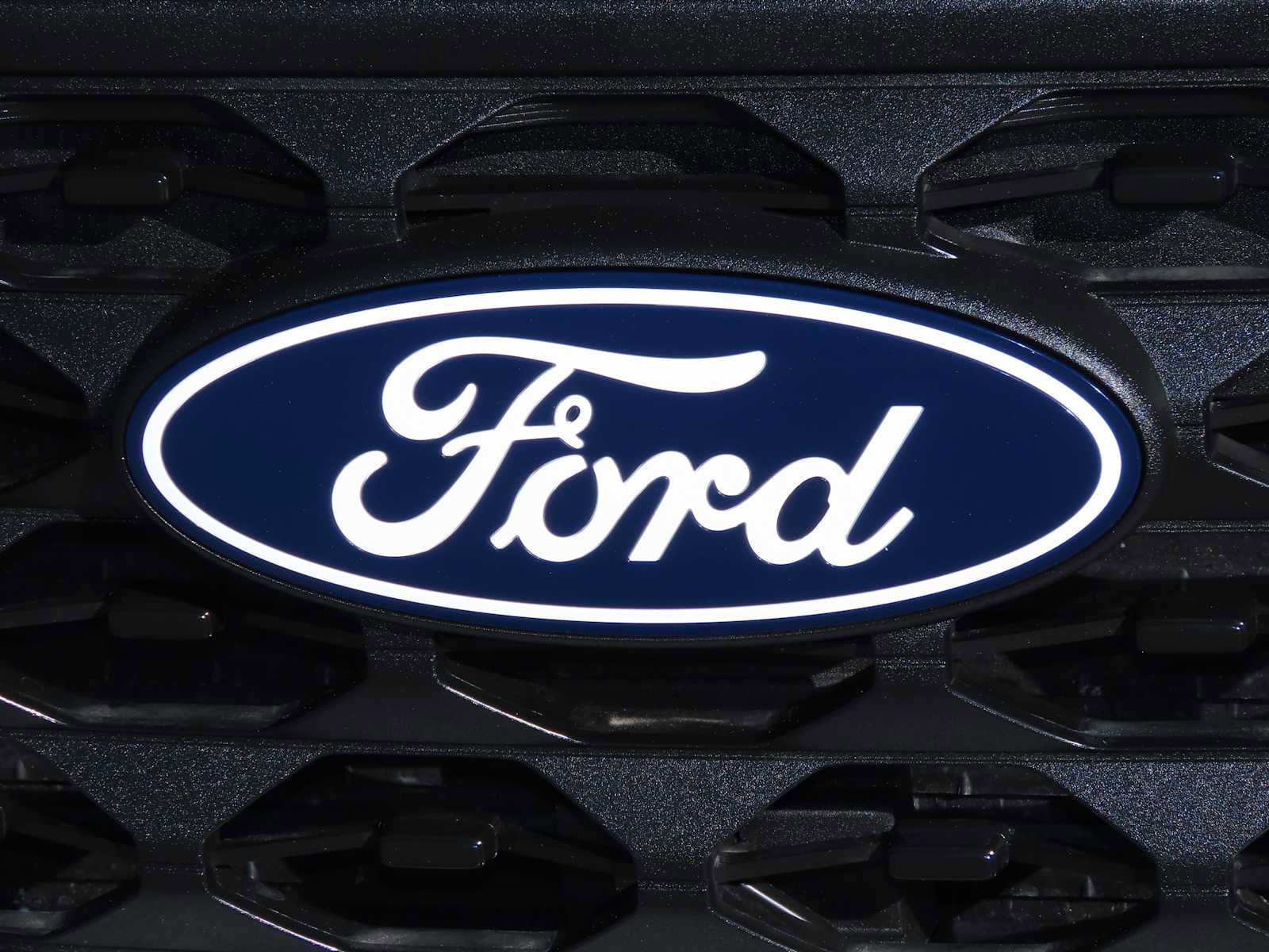 Certified 2025 Ford Maverick XLT w/ XLT Luxury Package image 10