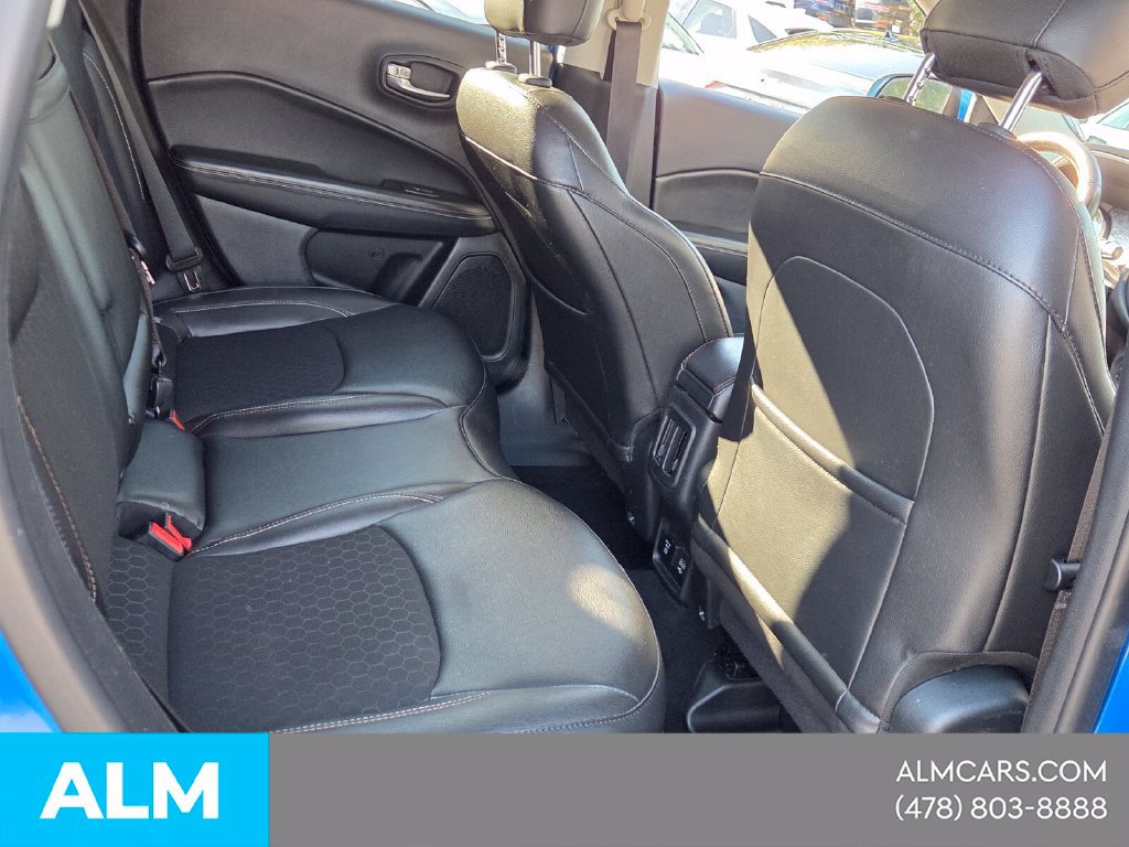 Used 2019 Jeep Compass Latitude FWD image 16