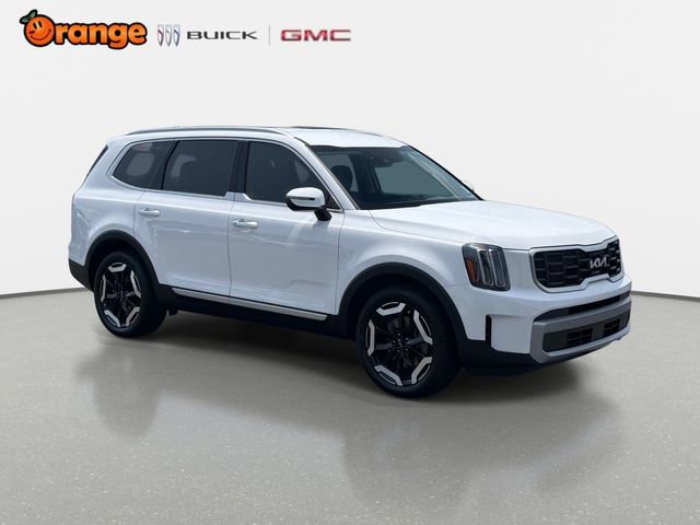 Used 2023 Kia Telluride S FWD image 1
