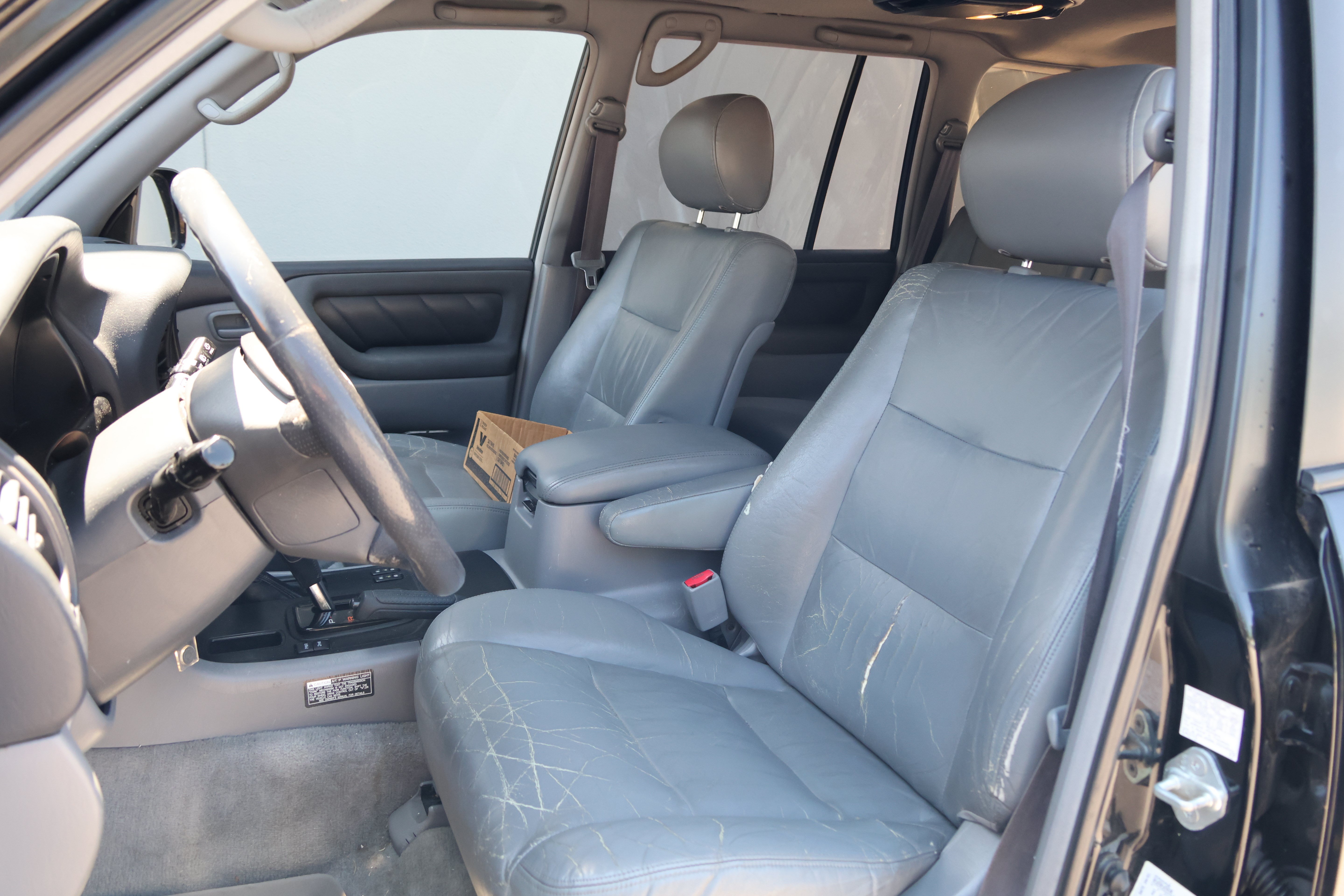 Used 2001 Toyota Land Cruiser AWD/4WD image 30