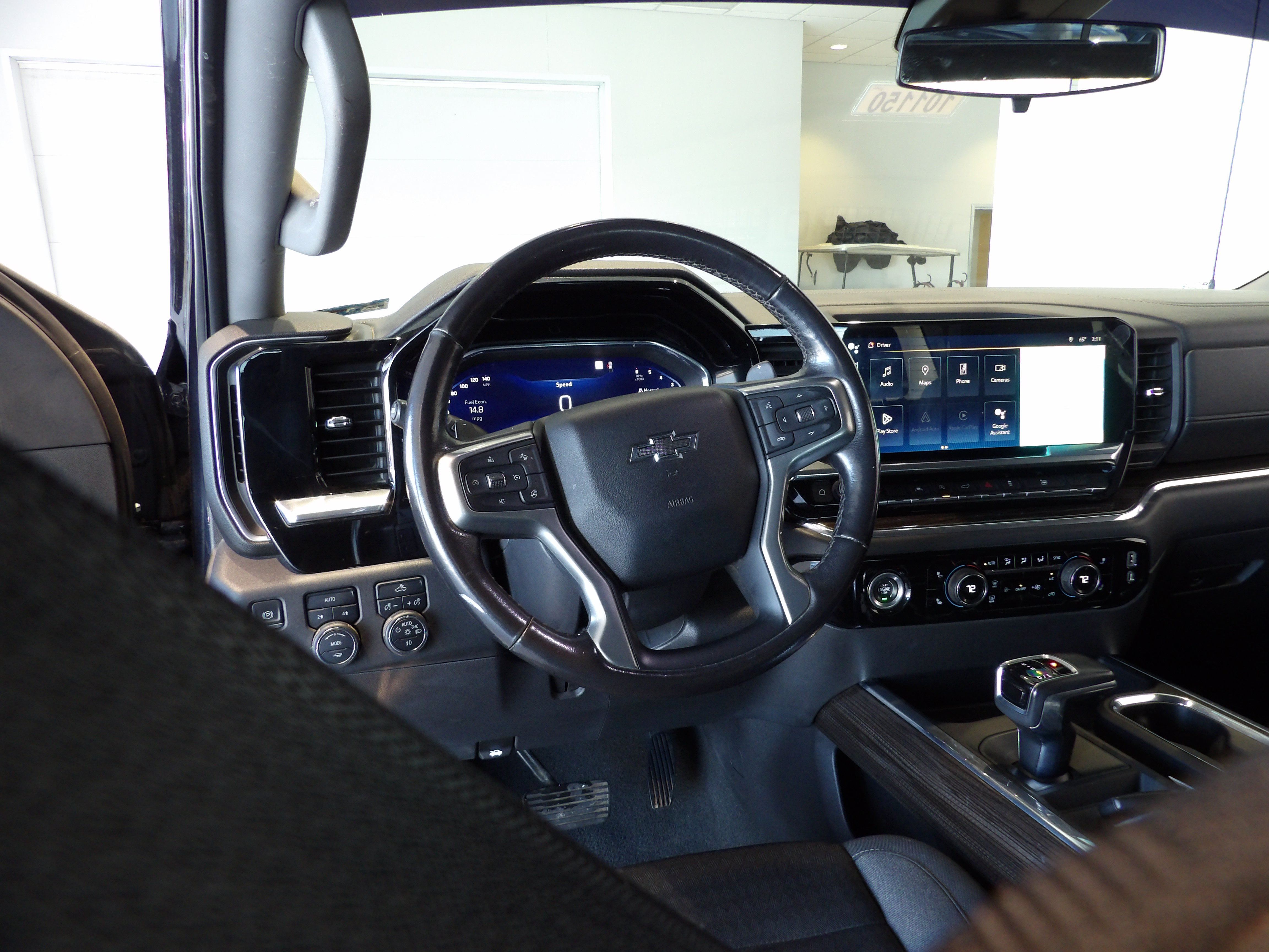 Used 2022 Chevrolet Silverado 1500 RST AWD/4WD image 13