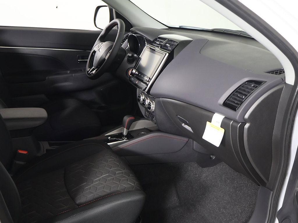 New 2027 Mitsubishi Outlander Sport LE FWD image 20