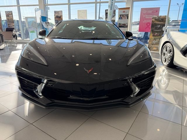Used 2021 Chevrolet Corvette Stingray Premium Cpe w/ Z51 Performance Package RWD image 3