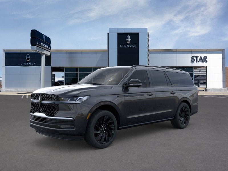 New 2026 Lincoln Navigator L Reserve w/ Jet Appearance Package AWD/4WD image 1