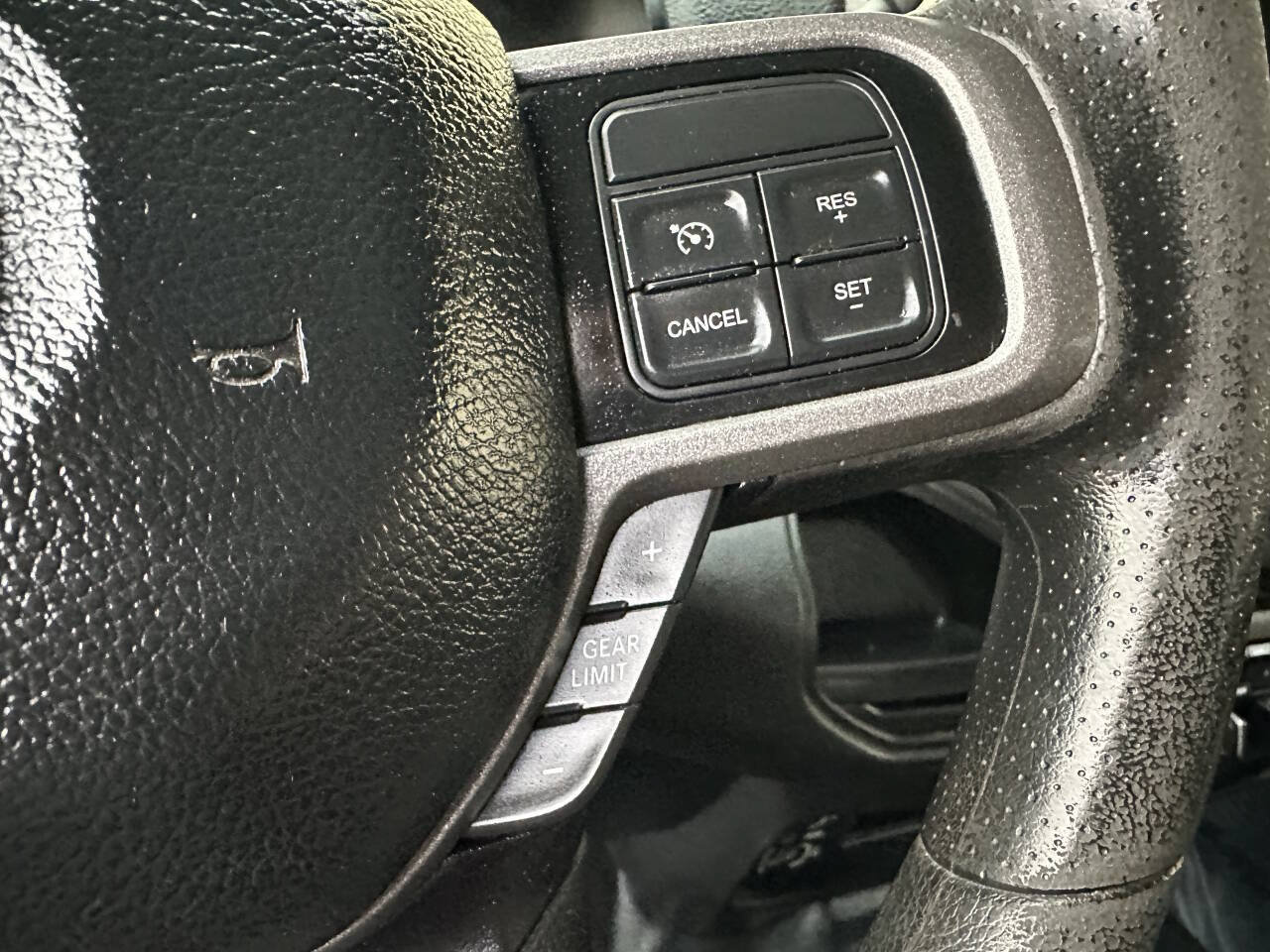 Used 2022 RAM 3500 Tradesman w/ Chrome Appearance Group AWD/4WD image 24