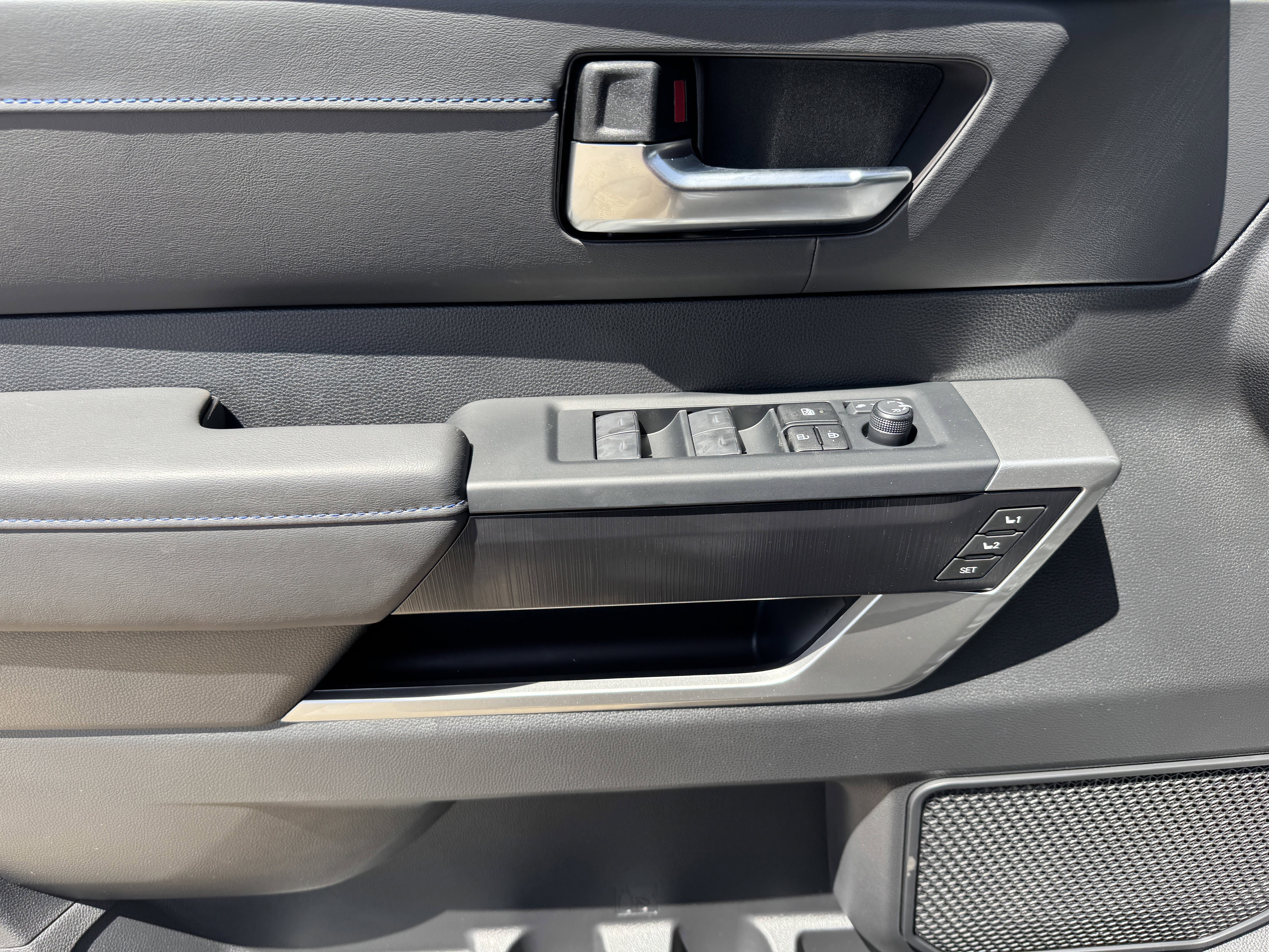 New 2026 Toyota Sequoia Platinum AWD/4WD image 12