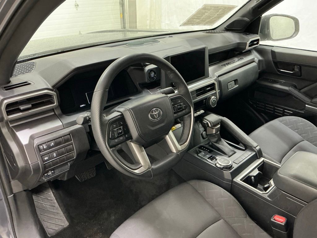 Used 2025 Toyota Tacoma SR5 w/ SR5 Upgrade Package image 10