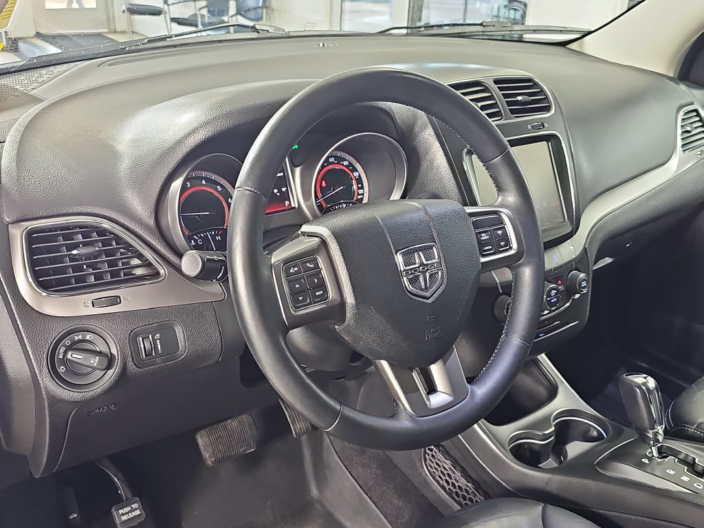 Used 2016 Dodge Journey Crossroad w/ Popular Equipment Group FWD image 19