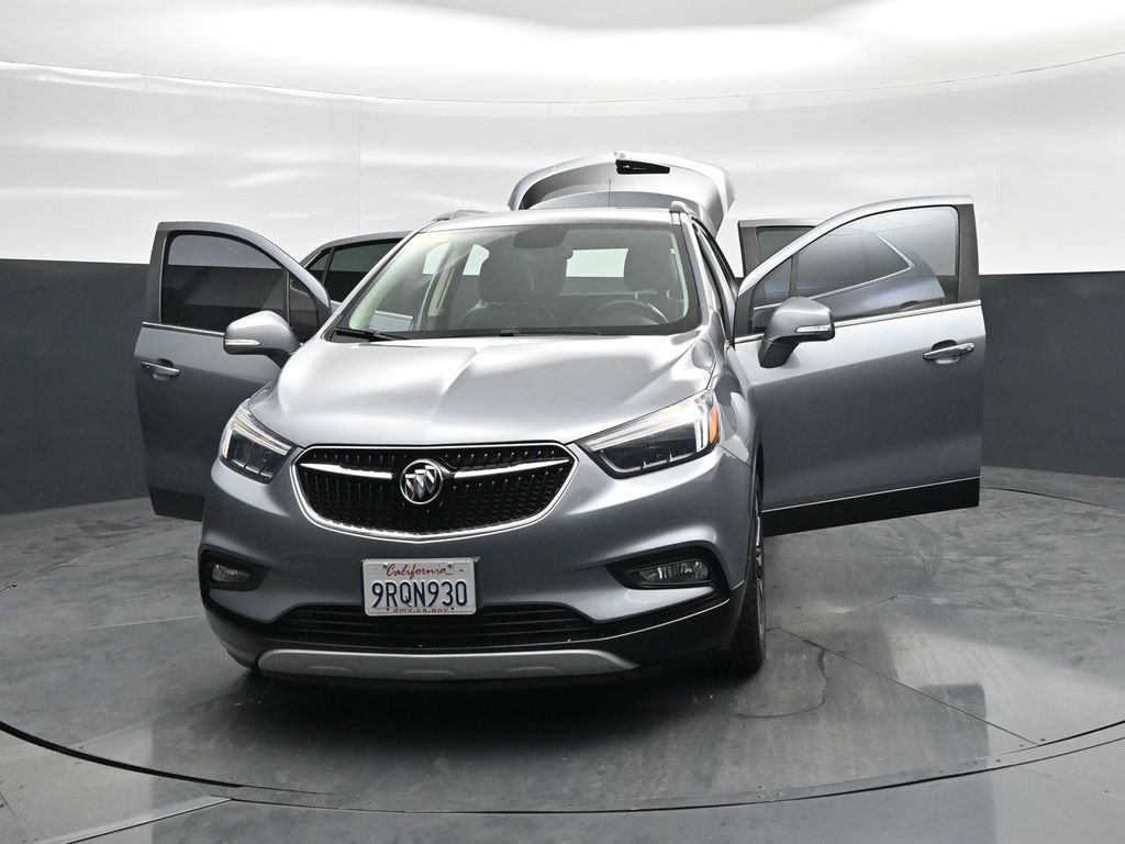 Used 2019 Buick Encore Essence FWD image 33