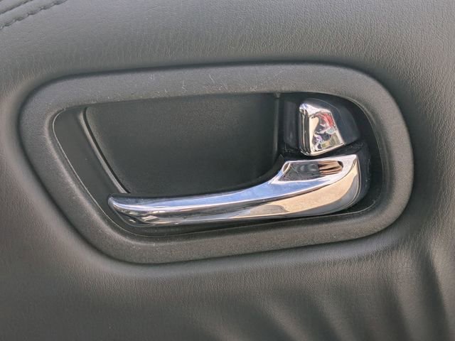 Used 2023 Nissan Armada SV image 34