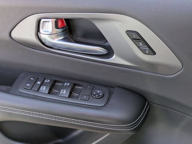 New 2026 Chrysler Pacifica Select w/ S Appearance Package FWD image 12
